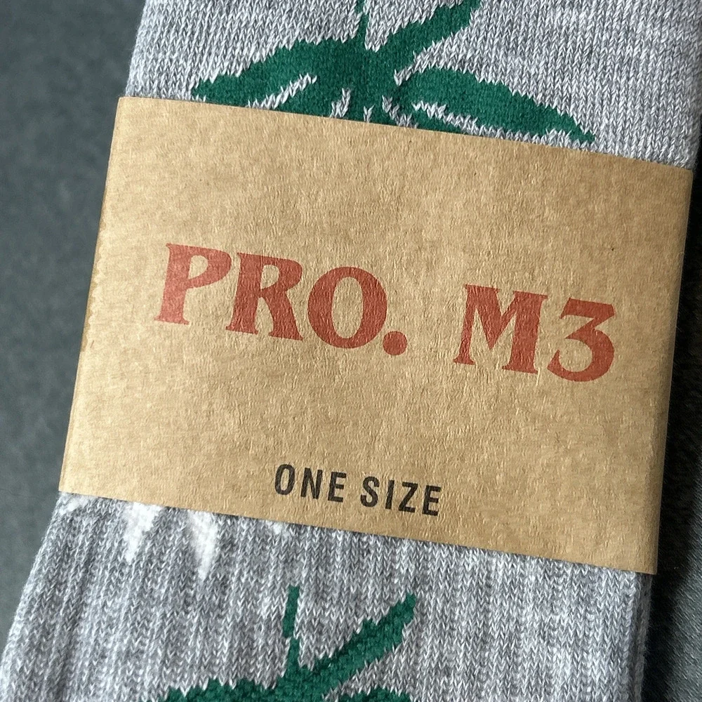 NEW Pro M3 Weed Leaf Socks Grey Men's One Size Fits Most Novelty Crew Socks NWT